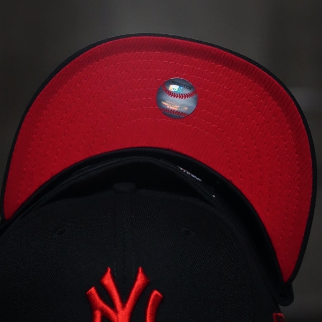 【gifthat別注】 NEW ERA 59FIFTY/5950 ニューヨーク・ヤンキース -The Red-