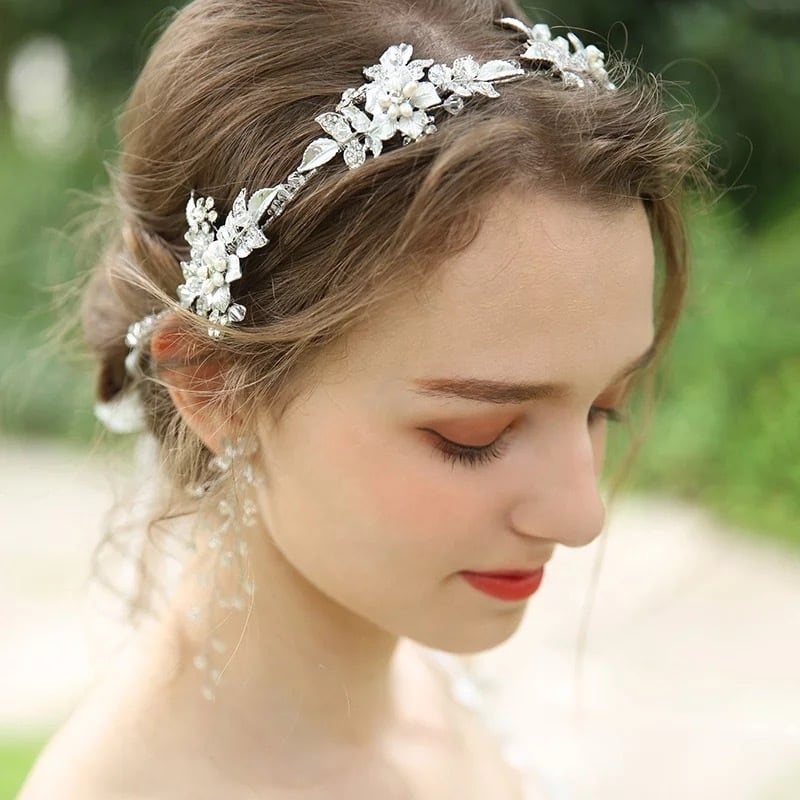 人気定番の ヘッドドレス シルバー 結婚式 ウエディング フラワー ヘアアクセ