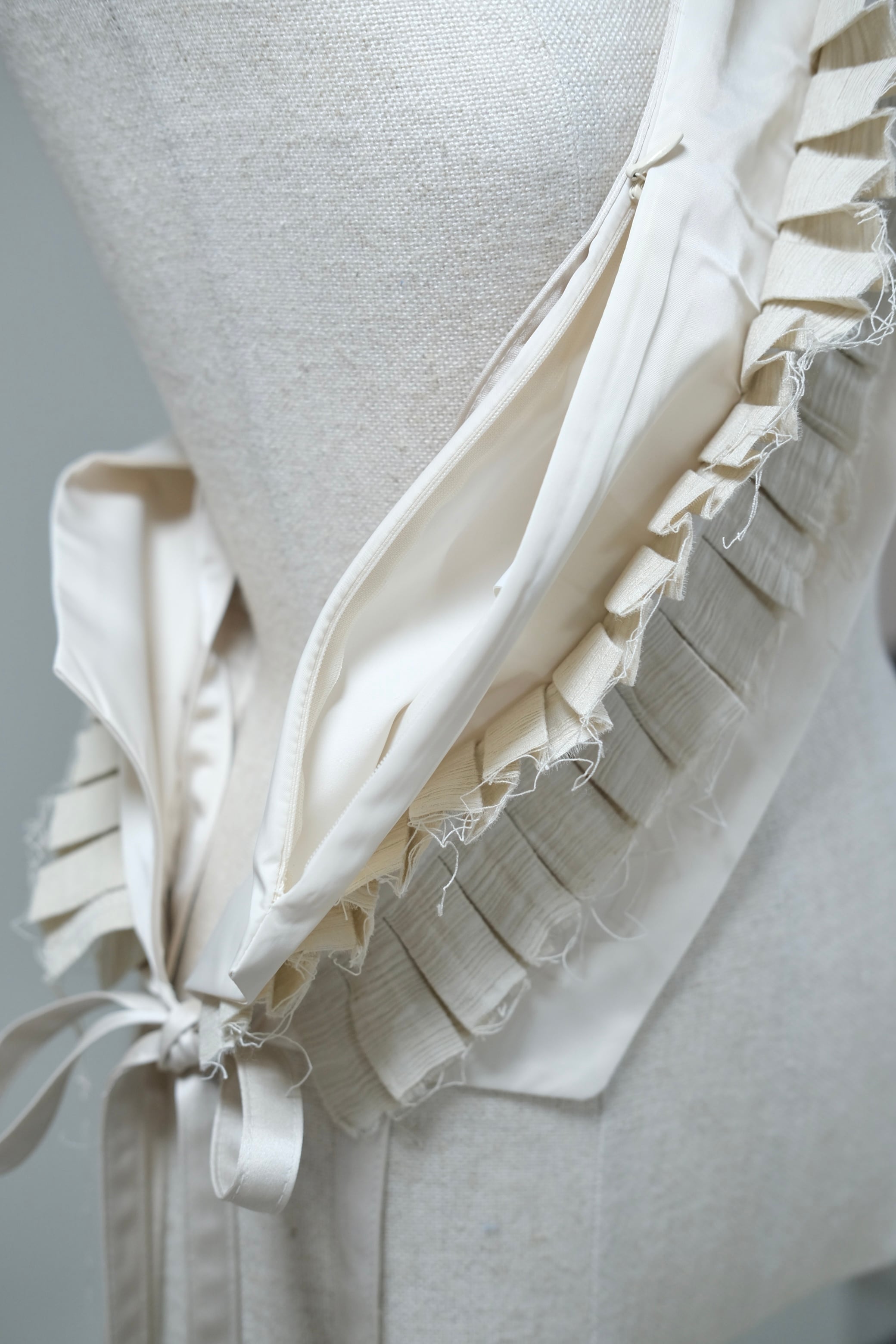 OPEN YY】 pleats layered pouch belt -beige- | loop