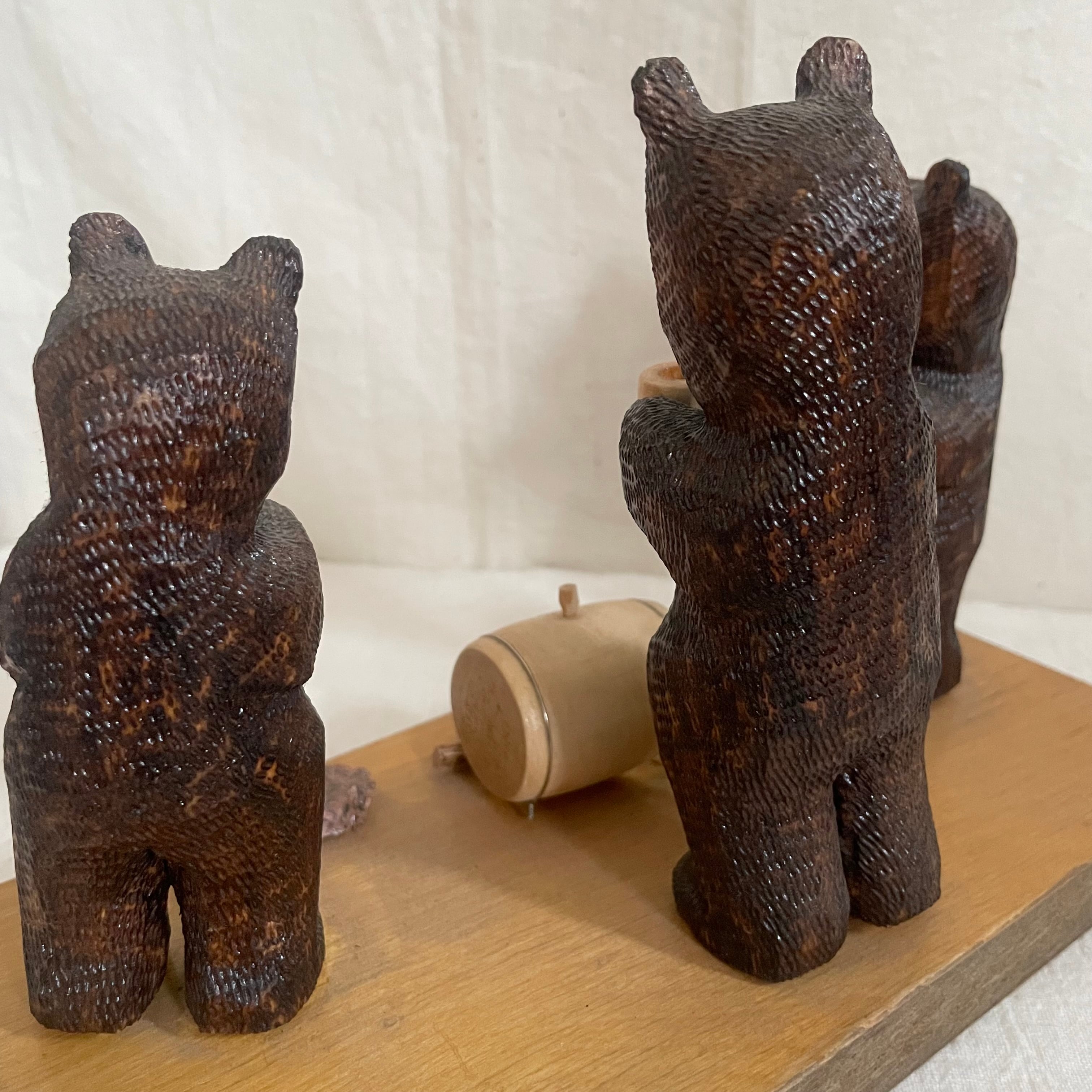 木彫りの宴会くまーず | tsuitachi craft&brocante