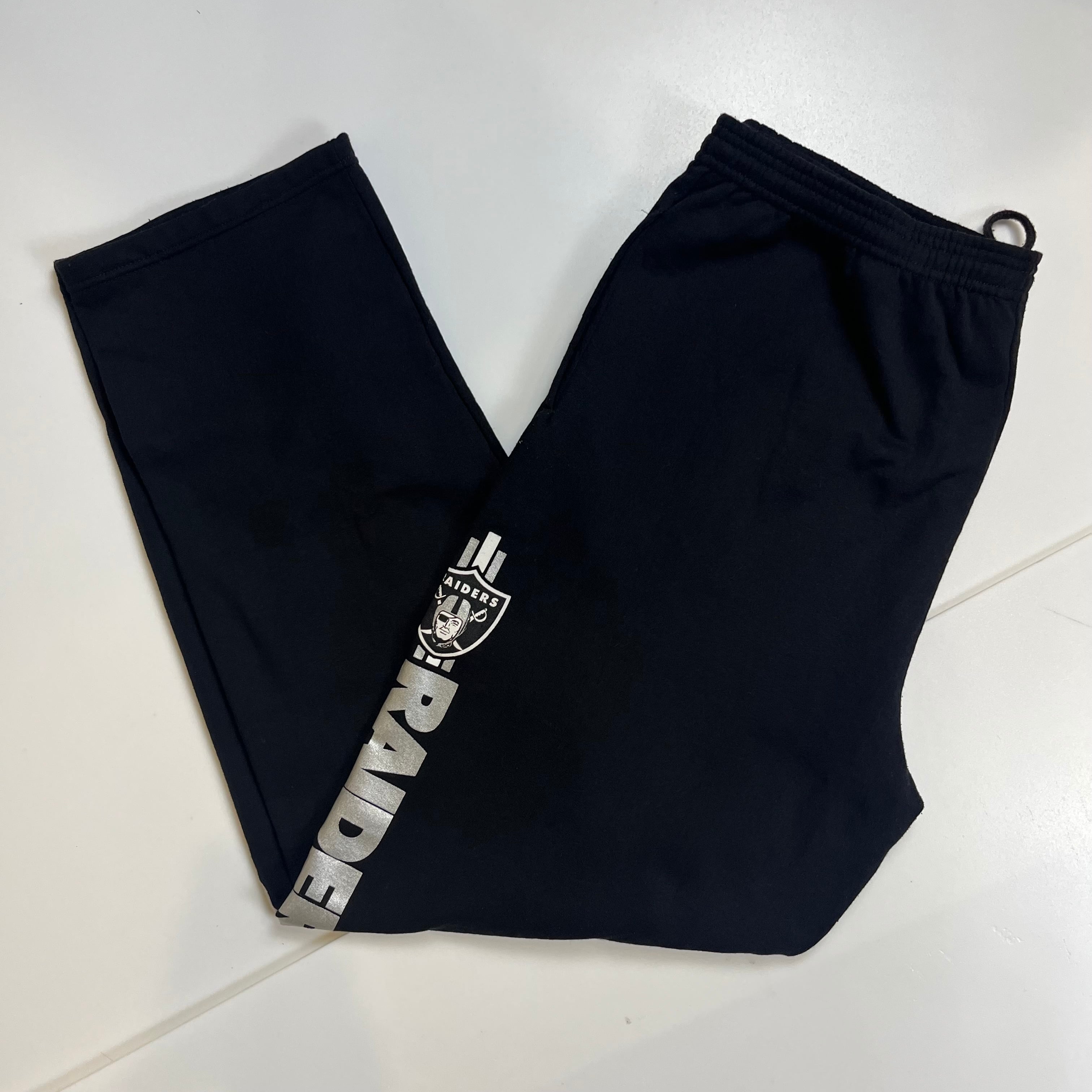 ★新品★ NFL レイダース　アメフト　メッシュ　ハーフパンツ　Raiders ☆NFL RAIDERS スウェット パンツ アメフト レイダース ロゴ プリント