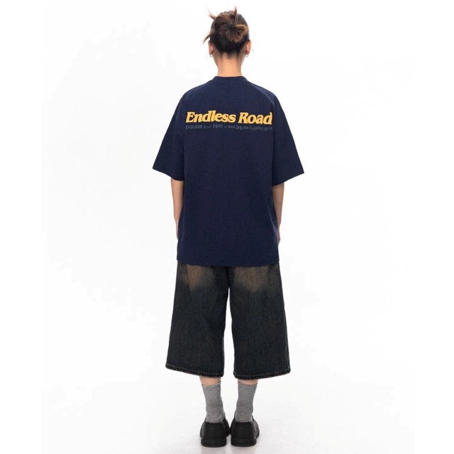 エンボスレタリングルーズフォルムTシャツ 1col   R02090