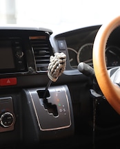 PRAY OR NOT SHIFTKNOB - ブラウン(M8-1.25)