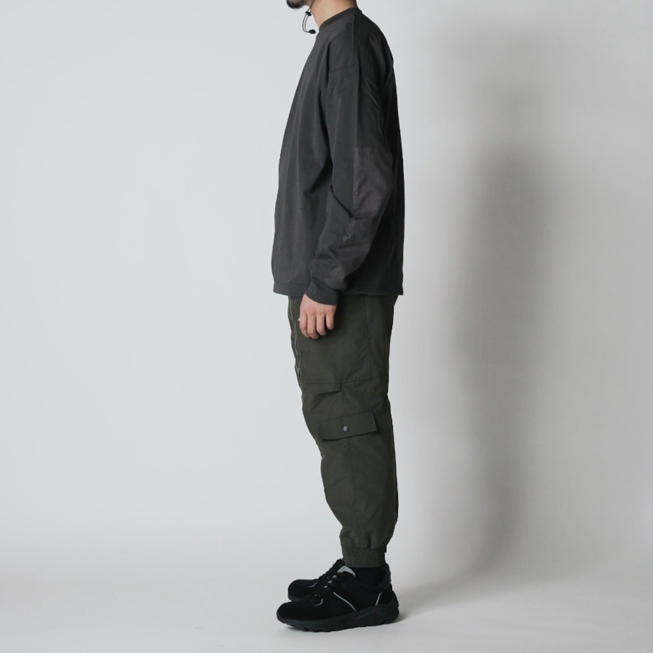 meanswhile  Split Yoke Sleeve L/S Tee  CHARCOAL