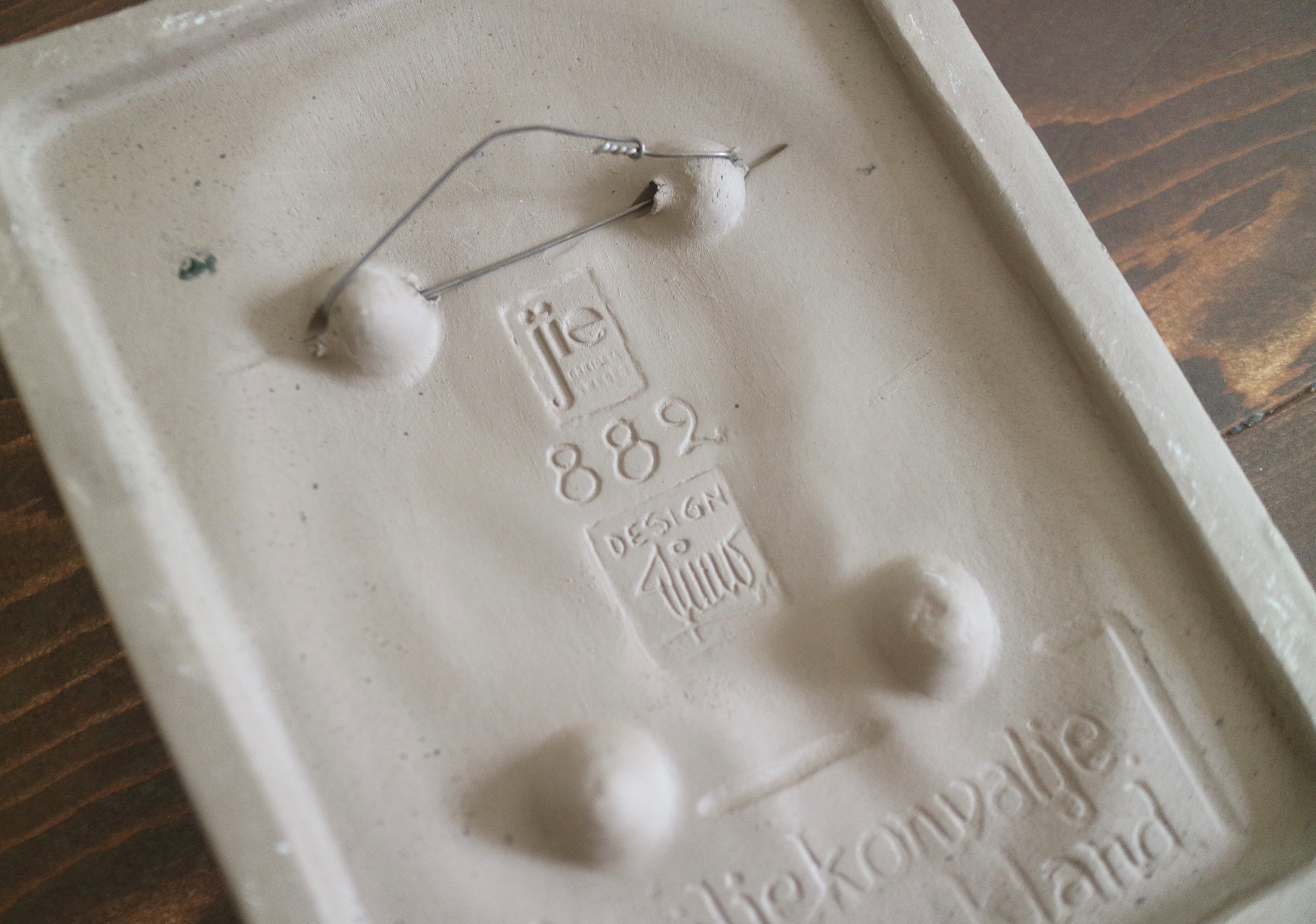 Jie Gantofta ジィガントフタ / スズランの陶板 No.3107 | Taloni