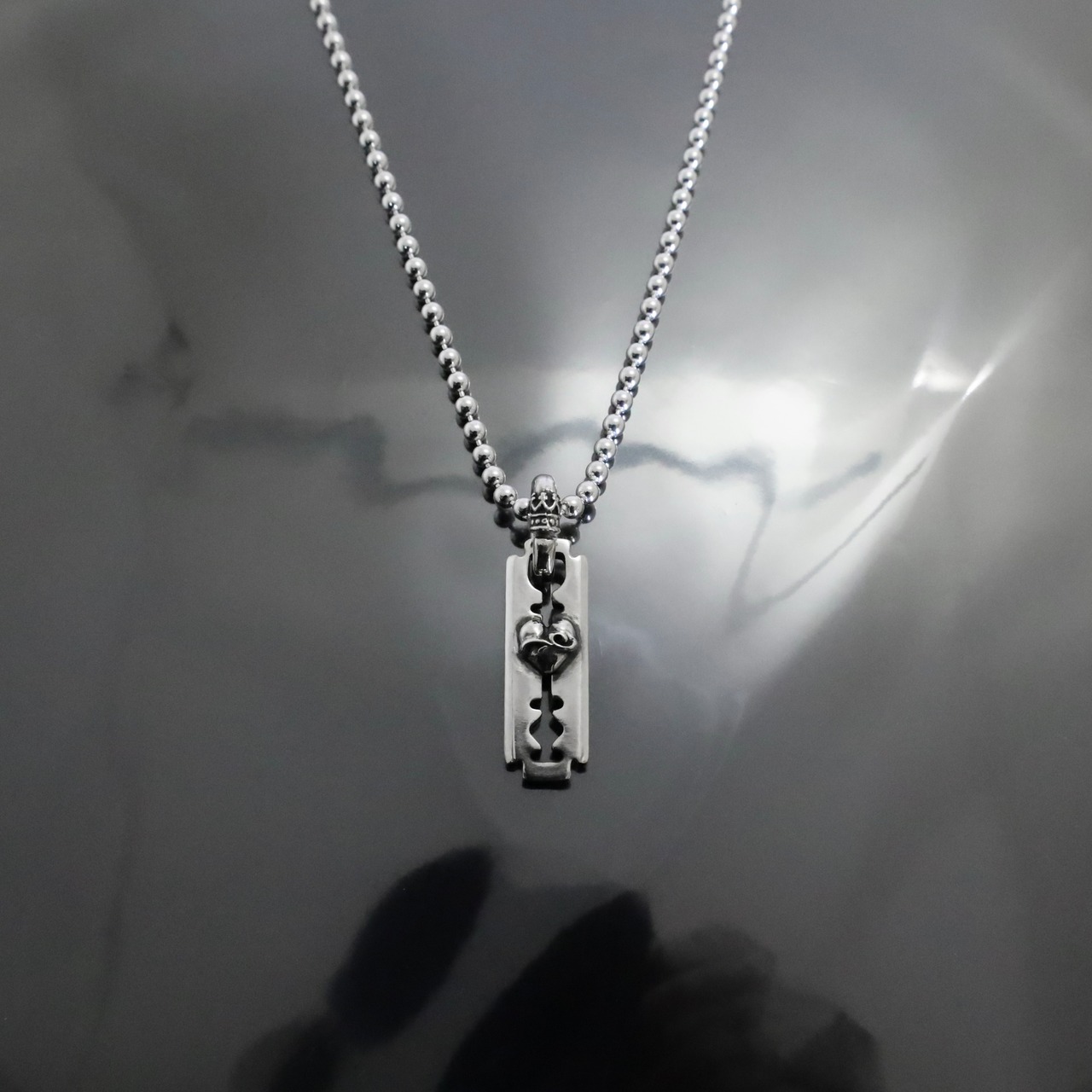 BOLD BLADE with HEART PENDANT / ボールドブレード ウィズ ハートペンダント