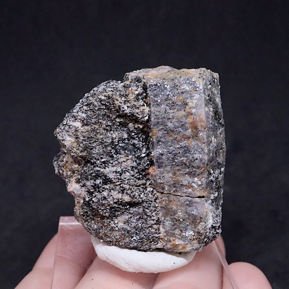 カリフォルア産 コランダム ルビー サファイア 原石 67.8g CRD121 鉱物