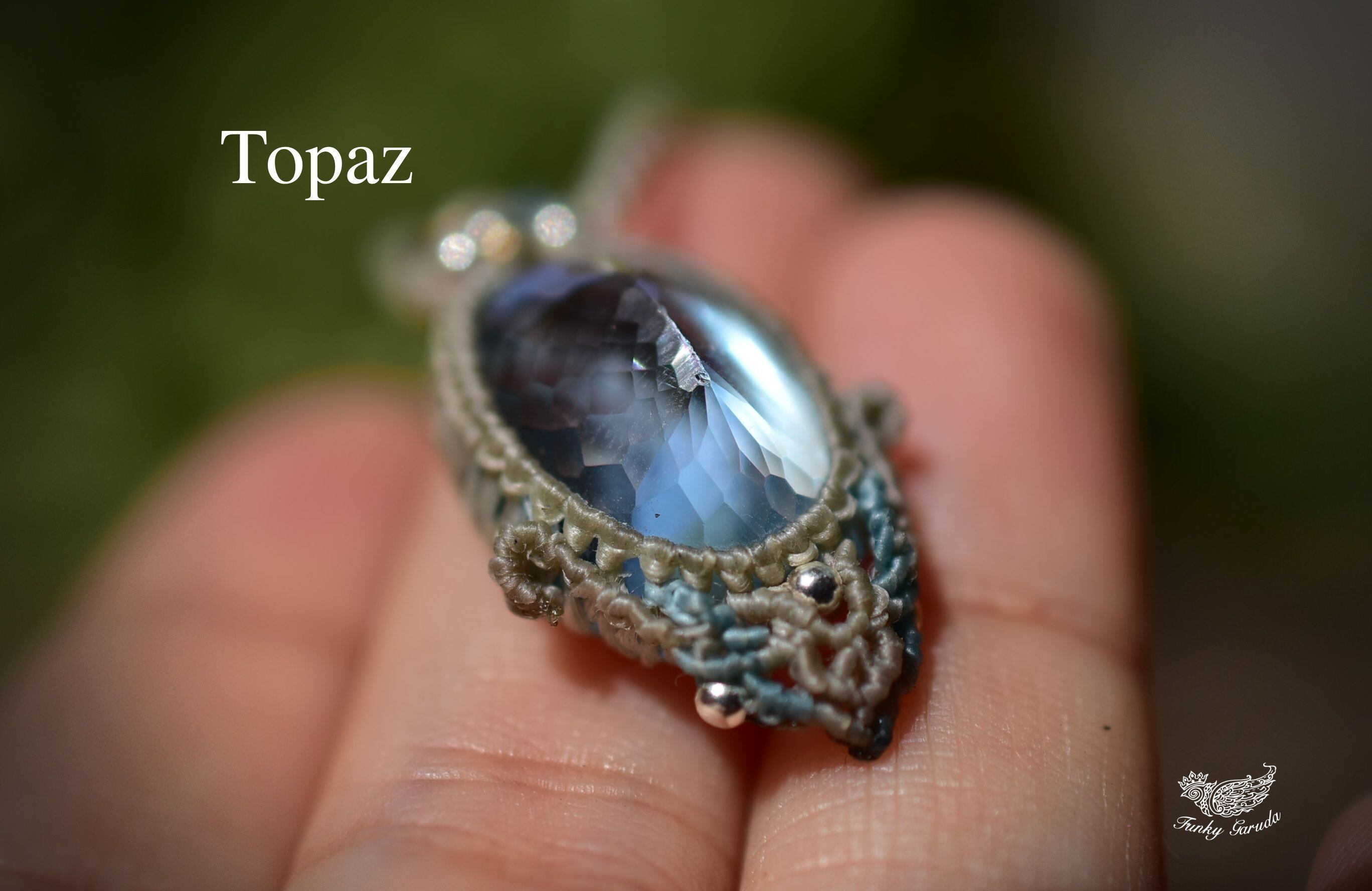 高品質★29ct★ブルートパーズ マクラメペンダント221