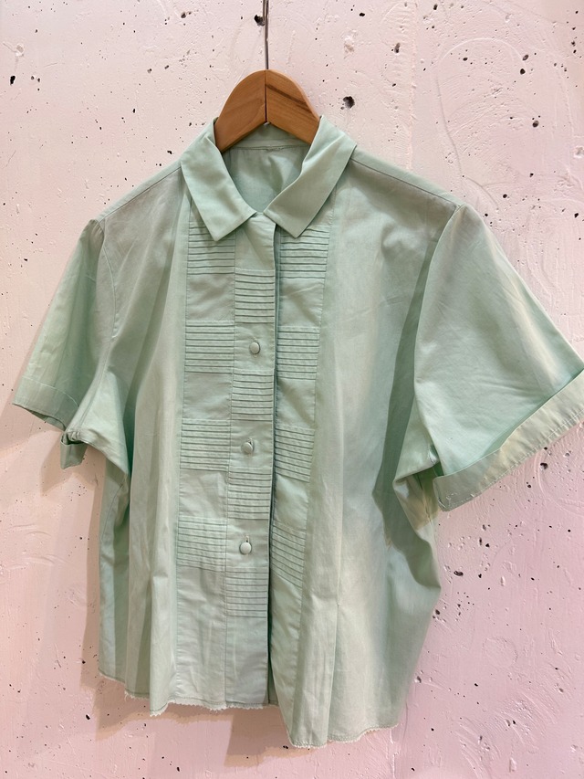 50’s mint green shortsleeve blouse