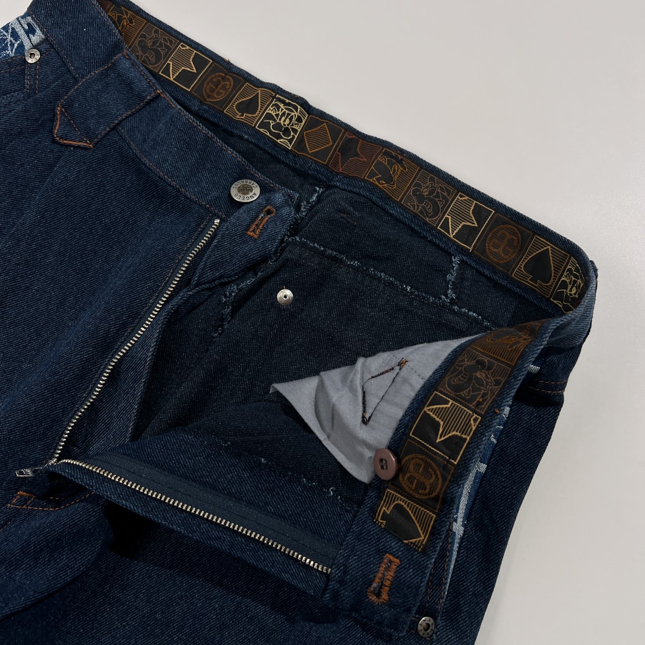 ANGELO GARBASUS アンジェロガルバス バックデザイン デニム パンツ ジーンズ 82 /メンズ