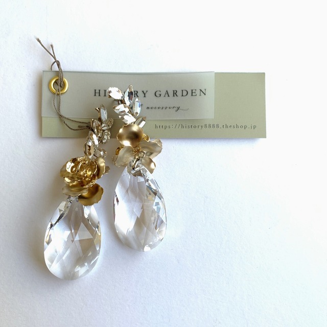 volume crystal flower / pierce・earring