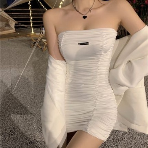 ワンピース ドレス ミニ丈 大人可愛い お洒落 レディース くしゅくしゅ タイトドレス セクシー ホテル　スタイル オルチャン 韓国 ファッション オシャレ ママ お出かけ 女子会 デート 体型カバー 休日 普段使い 10代 20代 ホワイト 白 S M モテ インスタ映え