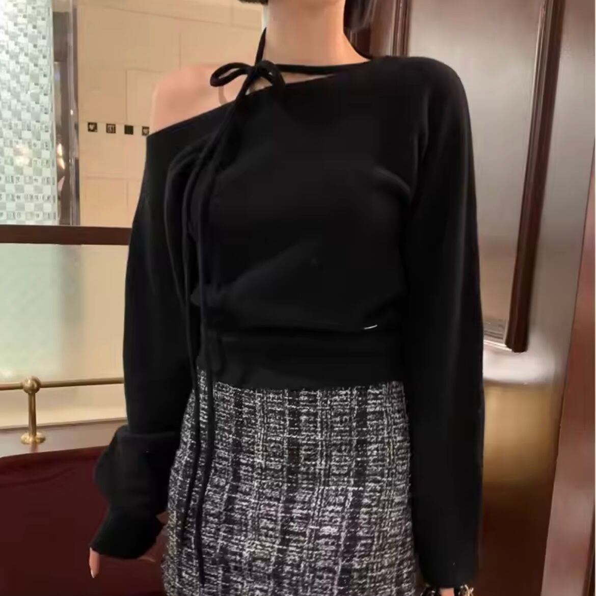 ribbon choker soft knit top