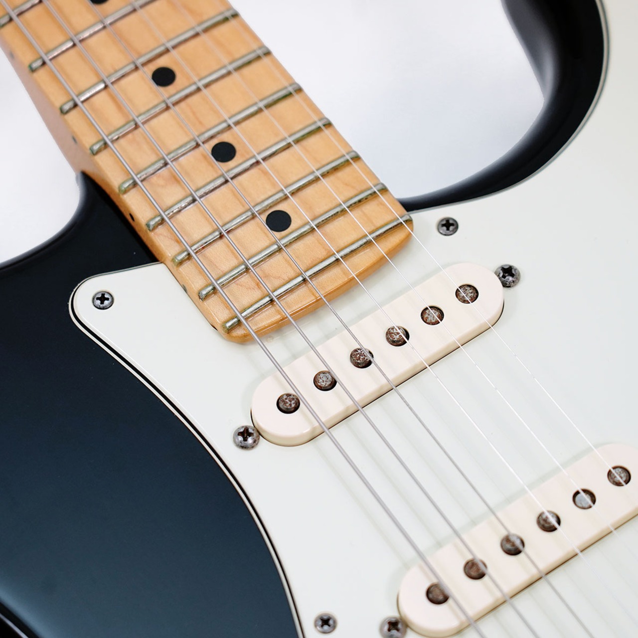 Fender USA American Professional Stratocaster (Black/Maple) [USED]