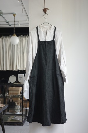 VINTAGE ヴィンテージ / APRON (BLACK PRINTED)