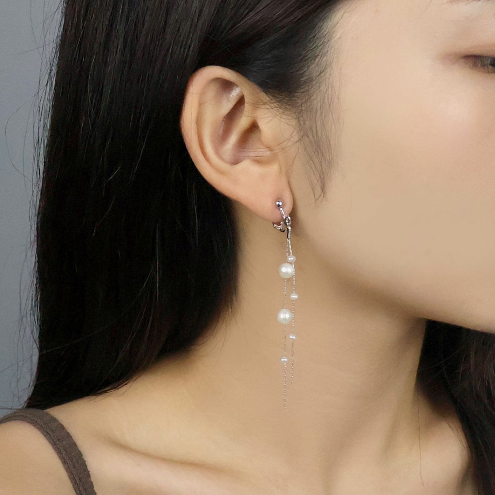 淡水パール　2連　ロングチェーン　ドロップイヤリング　スウィング　アクセサリー　華奢　韓国製