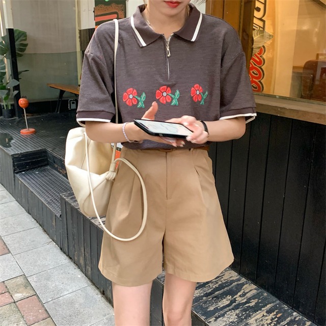 超可愛い、デザインアップイチゴ柄Tシャツ　A1006