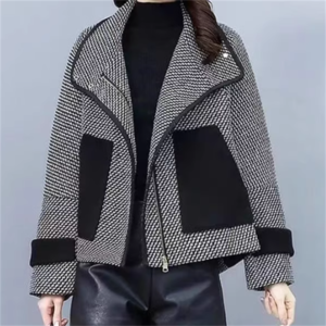 【送料無料】 アウター 2色 ショートコート ショート 長袖 Vネック ハイネック フレア Aライン ポケット バイカラー 厚手生地 かわいい 大人可愛い 綺麗 シンプル カジュアル 大人 上品 おしゃれ お洒落 大人女子 こなれ感 エレガント コンサバ 定番アイテム 体型カバー ガーリー 秋 冬 女性 レディース ママ 20代 30代 40代 通勤 デート お出かけ 女子会 お呼ばれ お茶会 授業参観 休日 アウトドア 着回し 普段使い ファッション スタイル 楽ちん 着痩せ オーバーシルエット