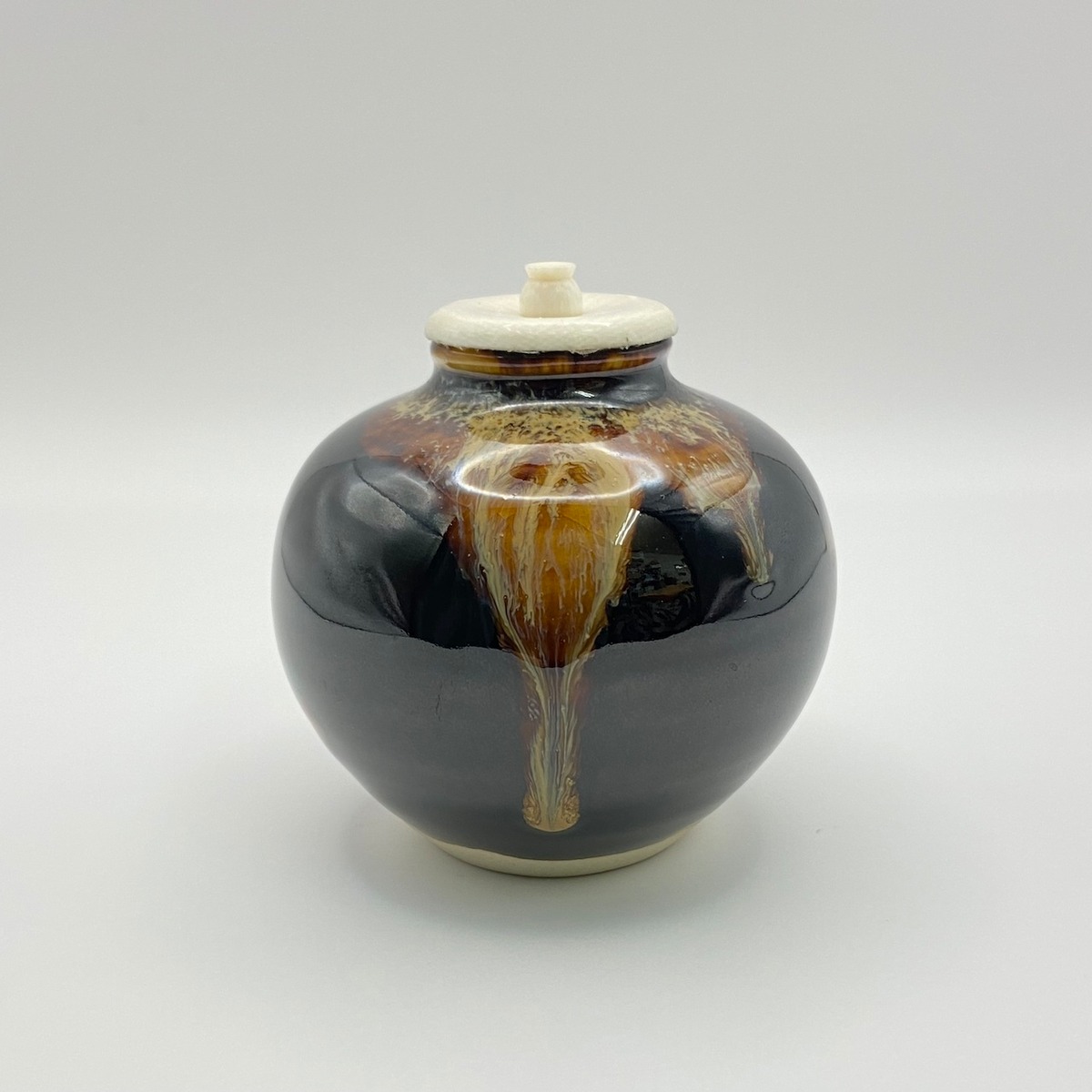 新古】文琳茶入 桶谷定一 共箱入 仕覆：花兎金襴 | 茶道具 錦玉堂