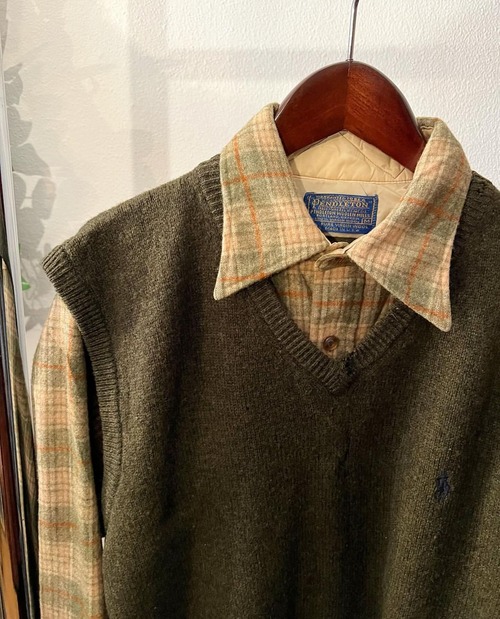 90's Ralph Lauren "olive colour" lamb wool knit vest 【L】