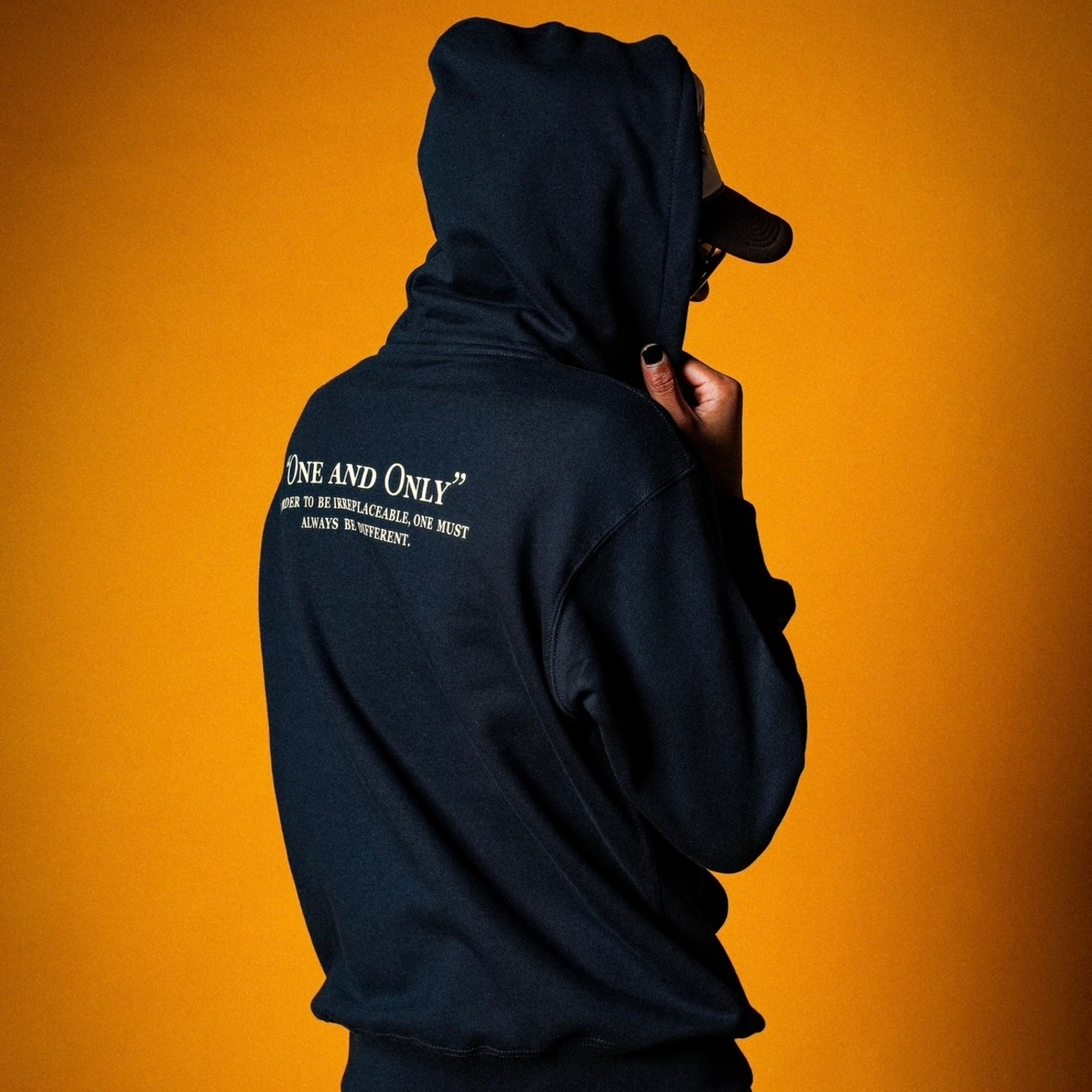 BLACK LETTER LOGO HEAVYWEIGHT ZIP HOODIE