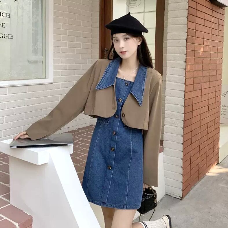 ビッグカラー で 小顔効果 レトロ可愛い デニム セットアップ ジャケット キャミワンピ ワンピース 上下2点セット レトロっぽ ガーリー Lamitte Deco トレンド 韓国ファッション ショップ Base店 ビッグカラー で 小顔効果 レトロ可愛い デニム セットアップ ジャケット キャミワンピ ワンピース 上下2点セット レトロっぽ ガーリー Lamitte Deco トレンド 韓国ファッション ショップ Base店