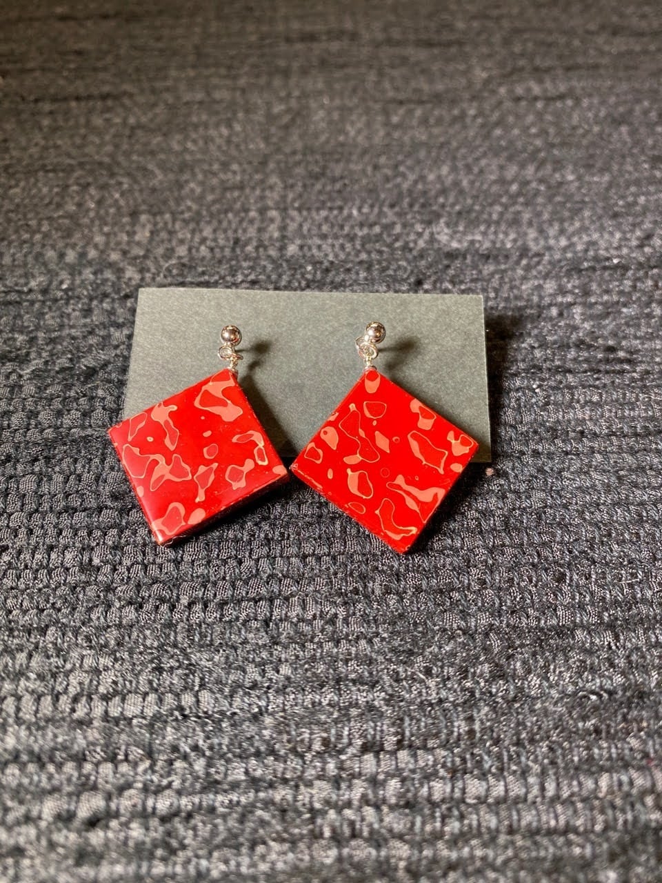 ピアス 四角 大 朱×ピンク 津軽塗 | 漆工房 宮 うるしこうぼう みや