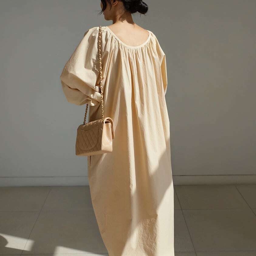 louren balloon sleeve volume dress /navy louren balloon sleeve volume dress /navy
