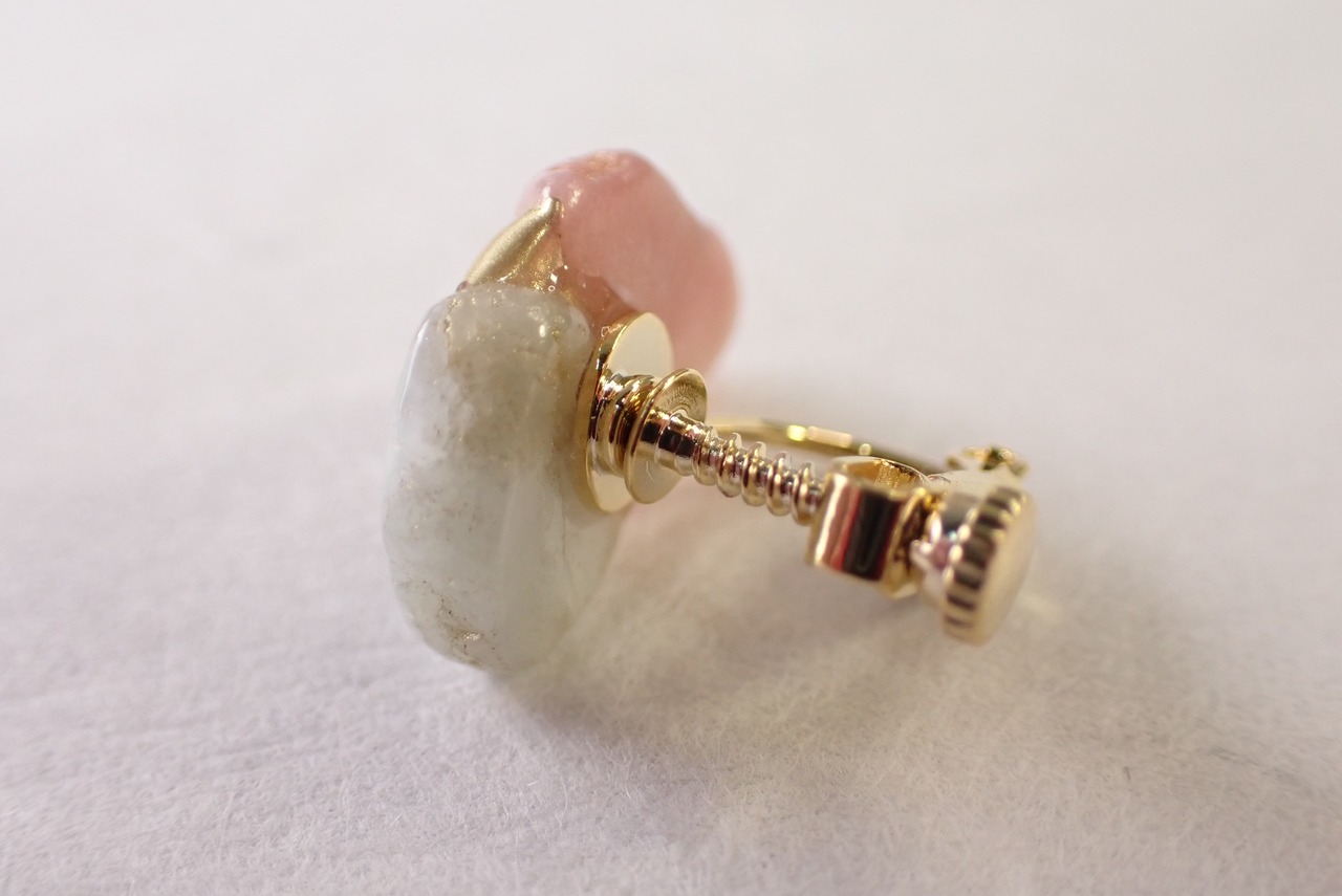 金継ぎイヤリング(ジェダイト×クォーツァイト)   [C2‐272]