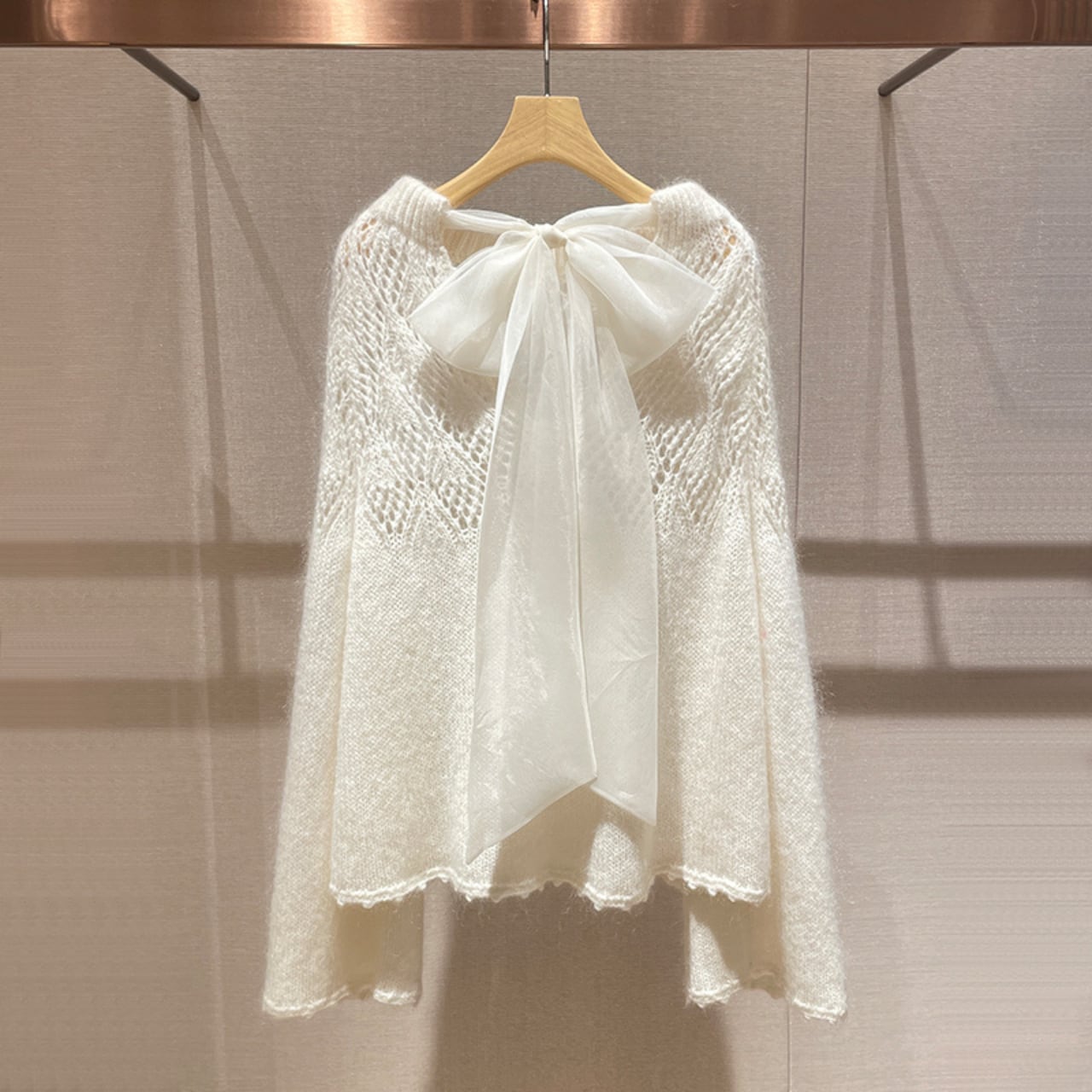 リボンバック オフホワイトニットT170