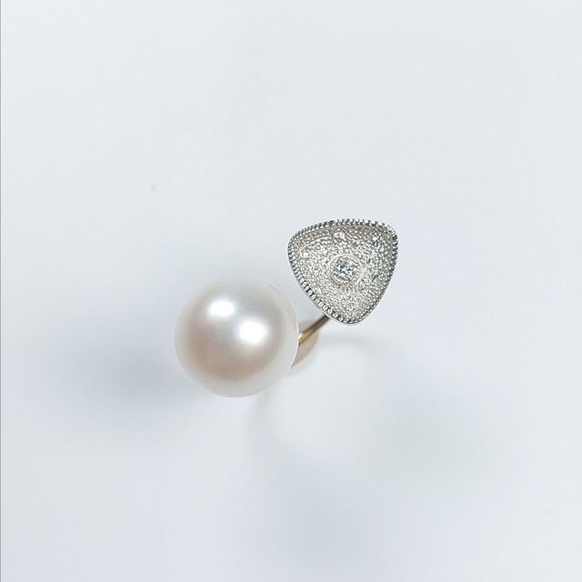 K18 Utopara PT South Sea White Pearl Diamond Ring