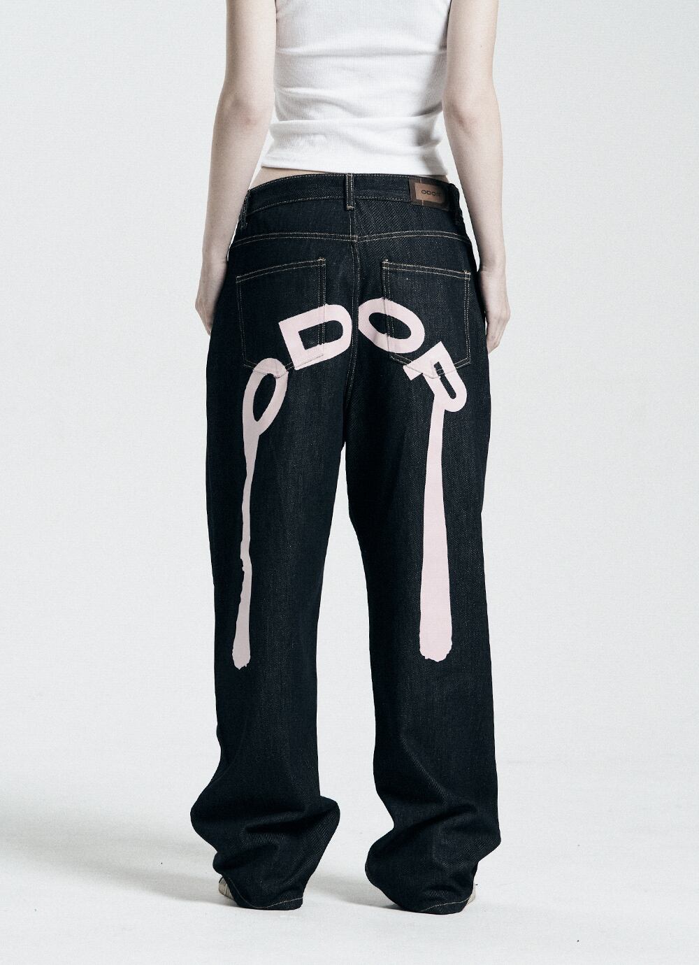 ☆LE SSERAFIM ウンチェ 着用！！【ODOR】Logo drop denim in pink