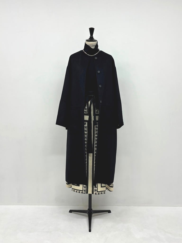 モノトーンパネルスカート