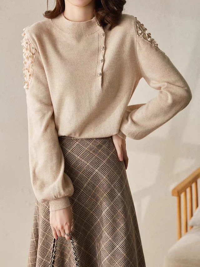 Shoulder lace design knit pullover  L0746