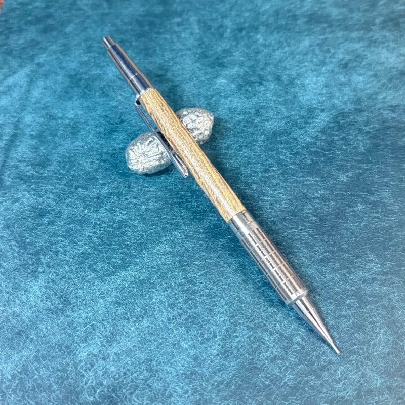 メタライズドウッド　ボールペン　メープル瘤杢　未塗装 メープル瘤杢 / スタビライズドウッド】シャープペンシル V0023 | KISKANU