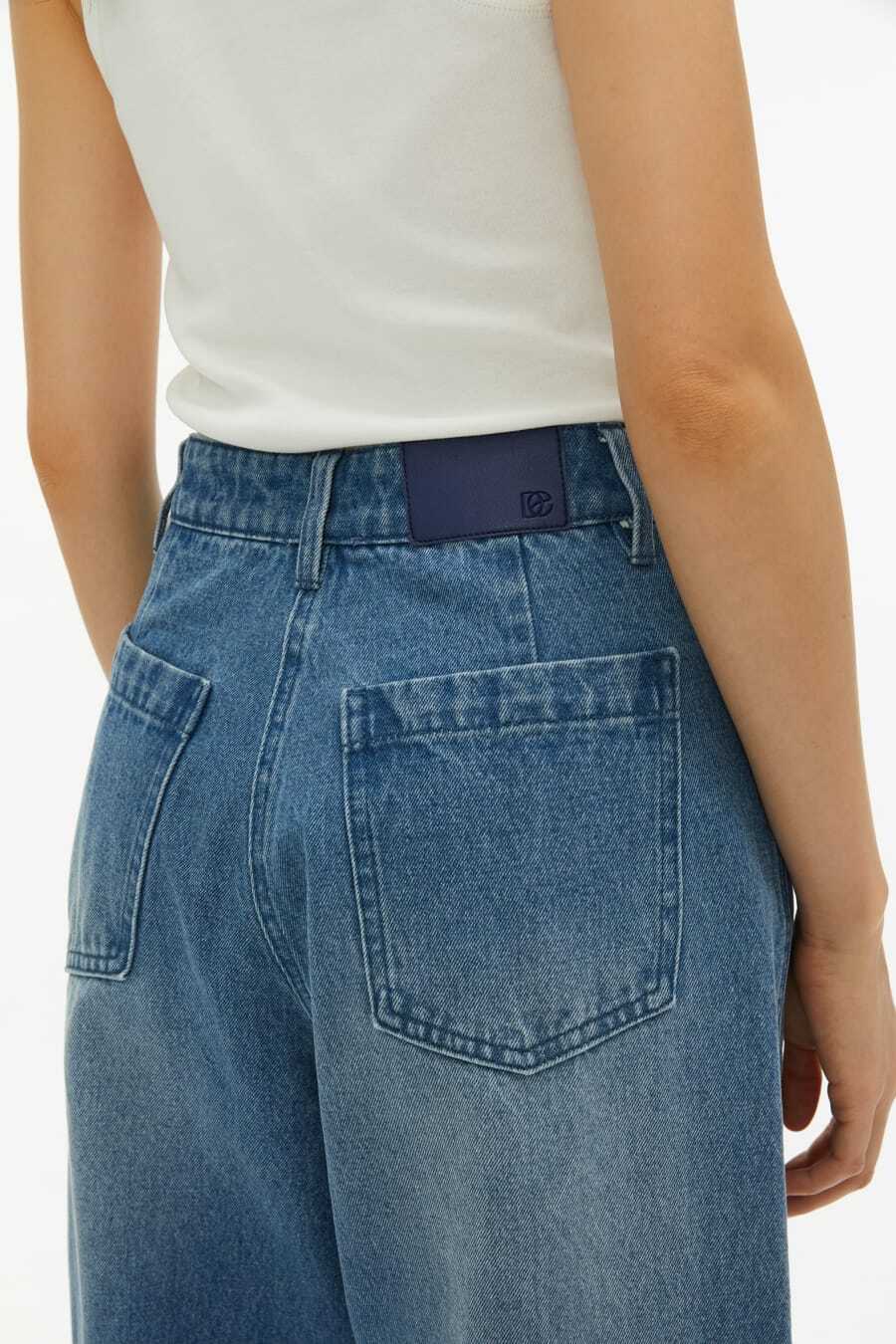 Studio Doe/ Tapered Brushed Denim Jeans | polne