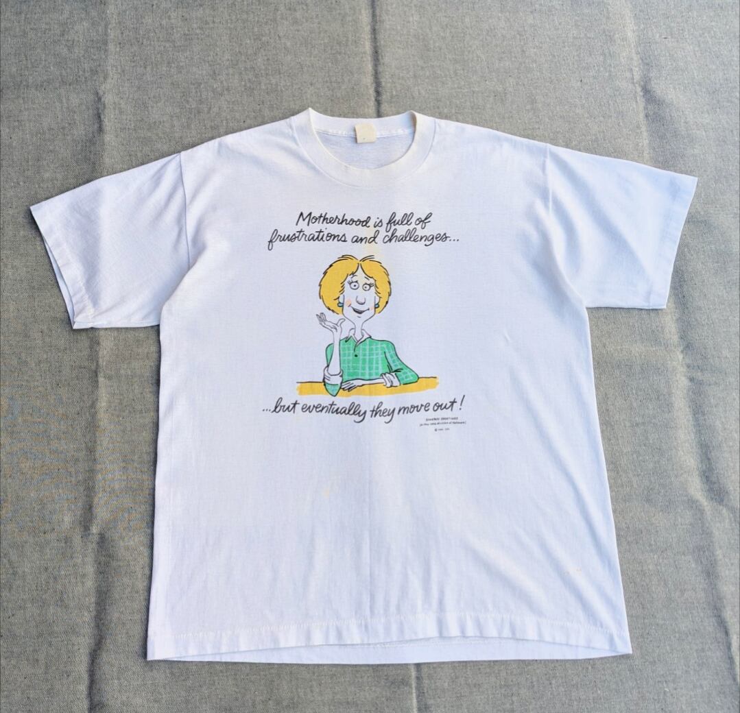 90s shoebox illust message tee 小岩店