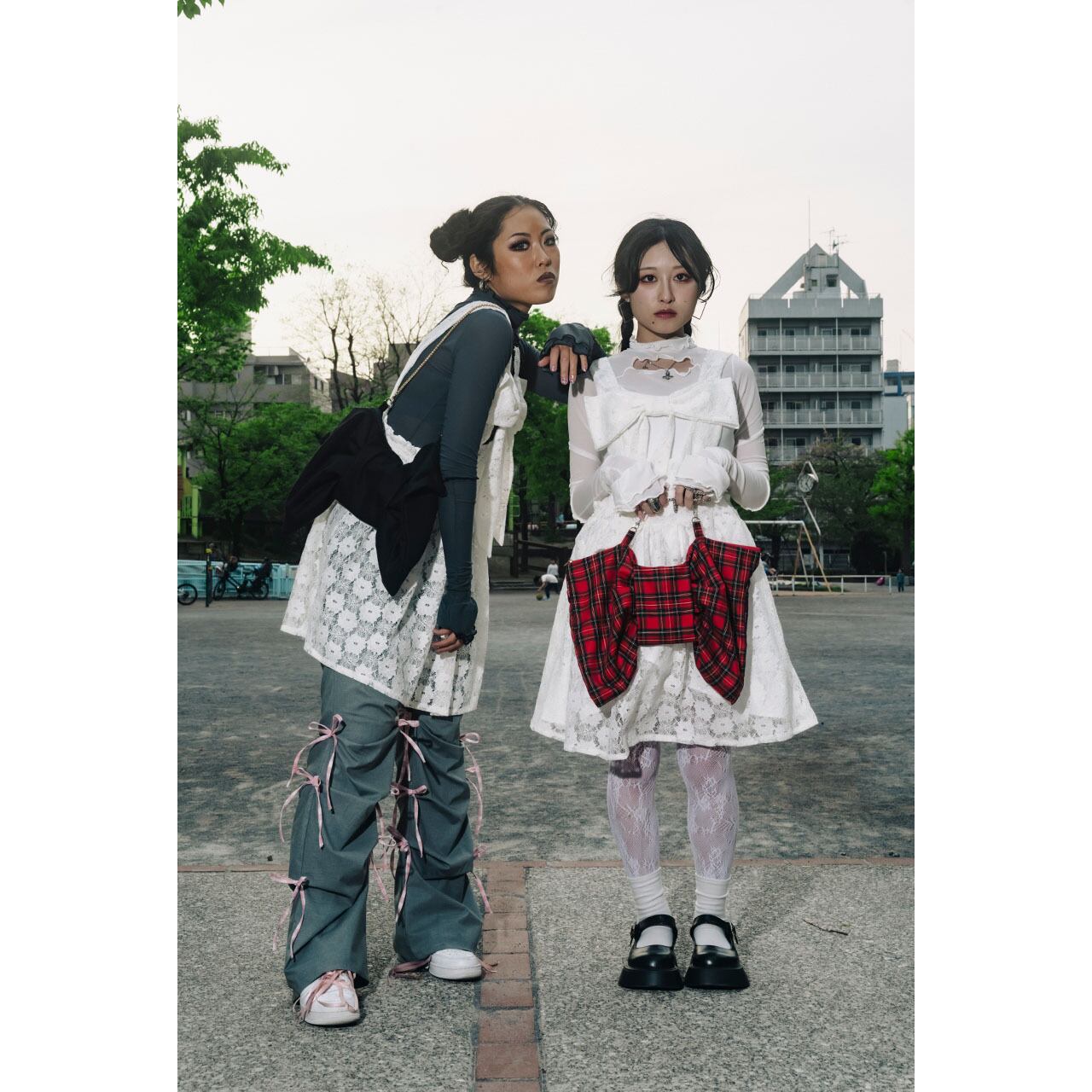 Front ribbon sleeveless onepiece (Flower Lace / Short丈) | roopage