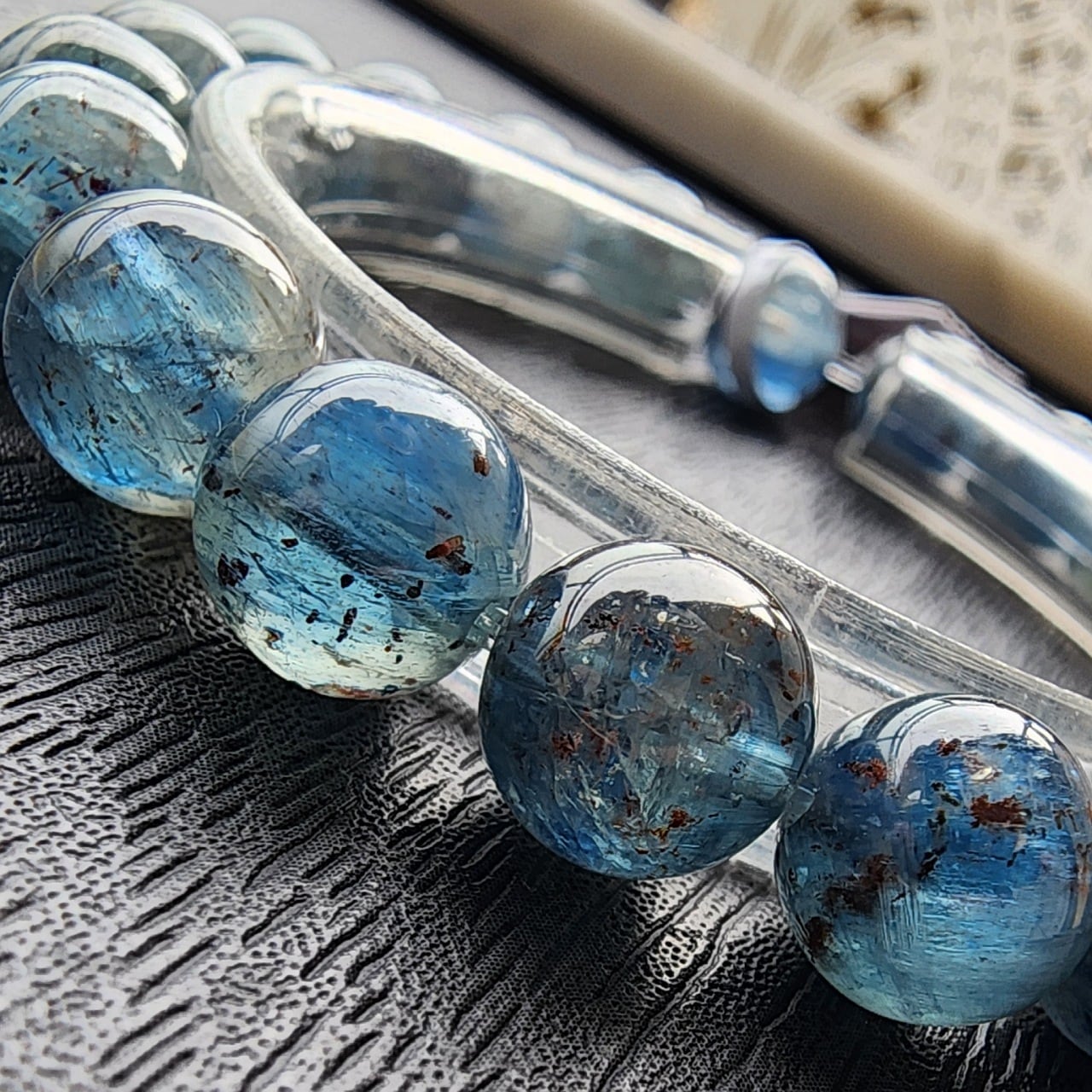 SR053】高品質 希少ガーネットインカイヤナイト 1点物 天然石 | 天然石