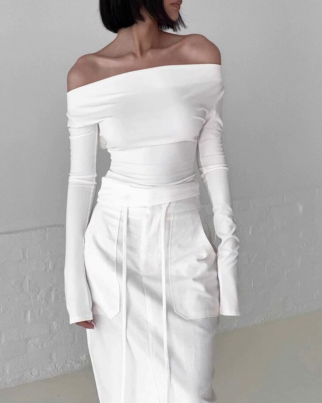 オフショルダーバックリボントップス A24365