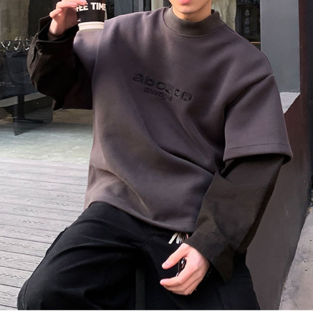 フェイクツーピースラウンドネックロゴスウェット　1173