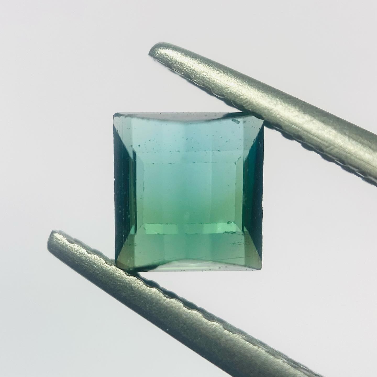 癒しのカラーコンビネーション トルマリン