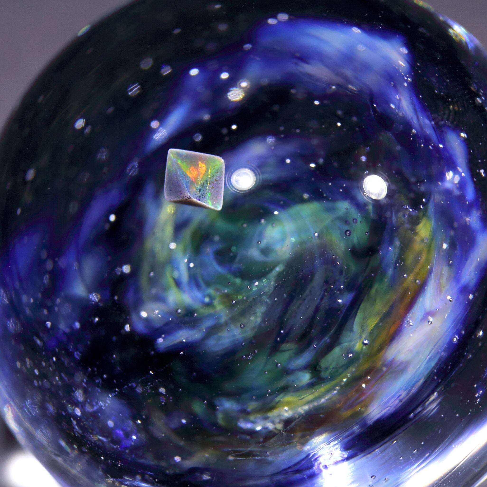 44mm Galaxy Glass Marble with Dual-Sided Design 宇宙ガラス 44mm Galaxy Glass Marble with Dual-Sided Design 宇宙ガラス