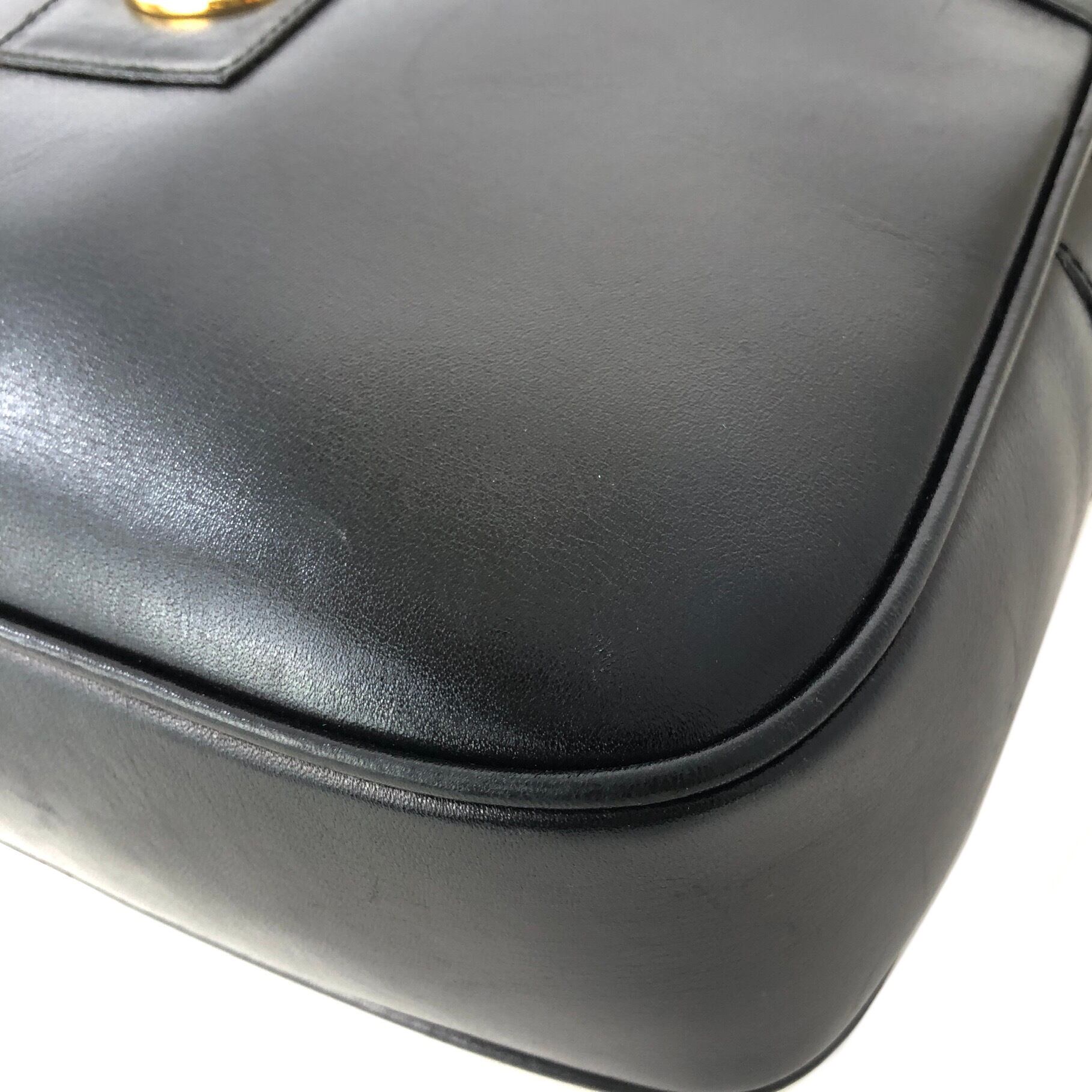 CELINE セリーヌ ブラゾン トリオンフ レザー クロスボディ CELINE セリーヌ ブラゾン トリオンフ レザー クロスボディ