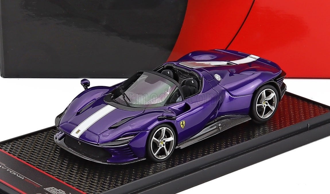 ミニカー 1/18 フェラーリ 12チリンドリ POLISTIL 1/18 FERRARI