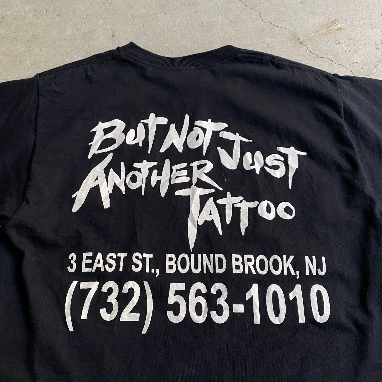 ANOTHER タトゥー TATTOO SHOP 企業 アドバタイジング プリントTシャツ 