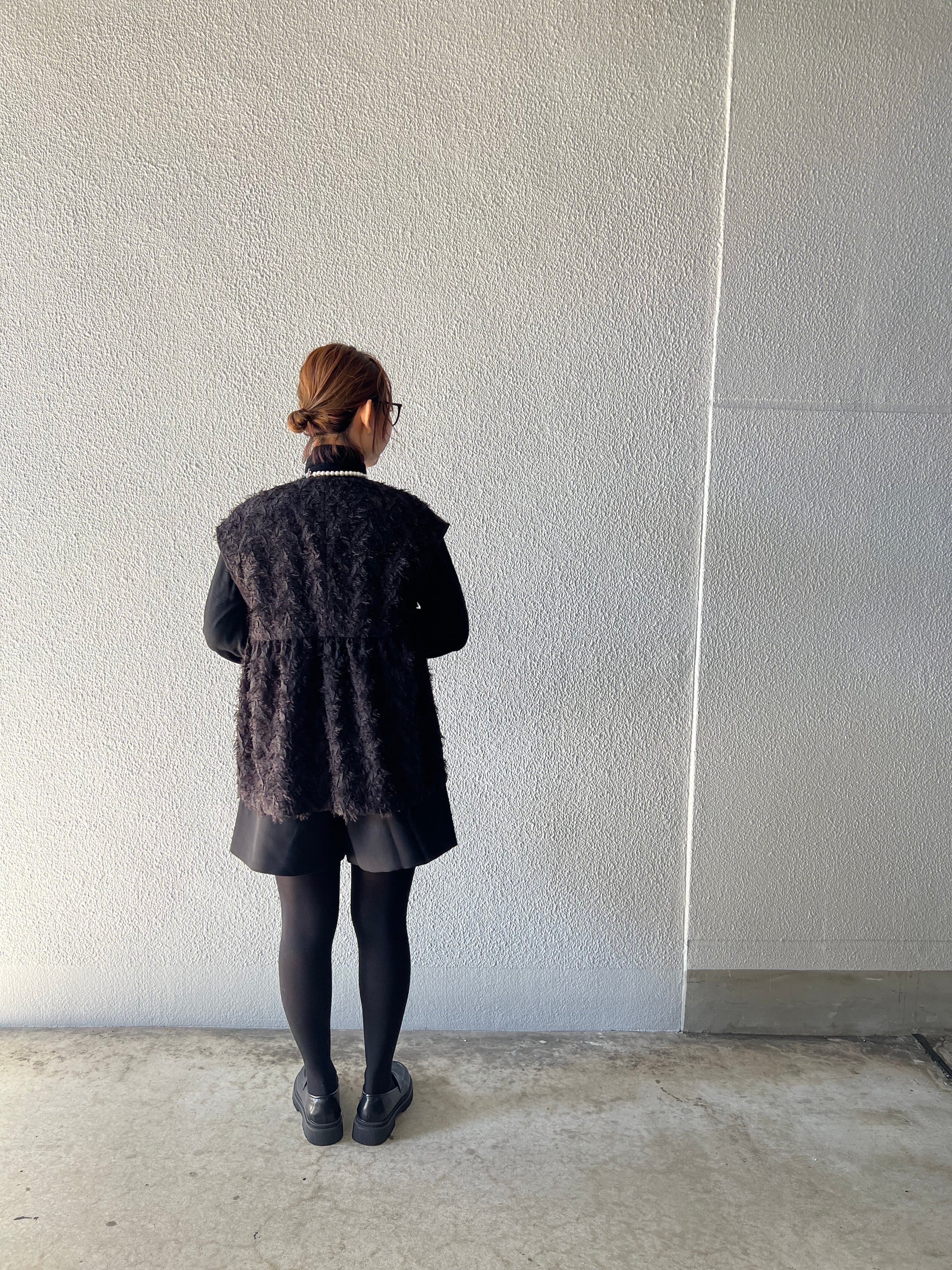 【PASSIONE】パールボタンシャギーフリンジジレ　516929