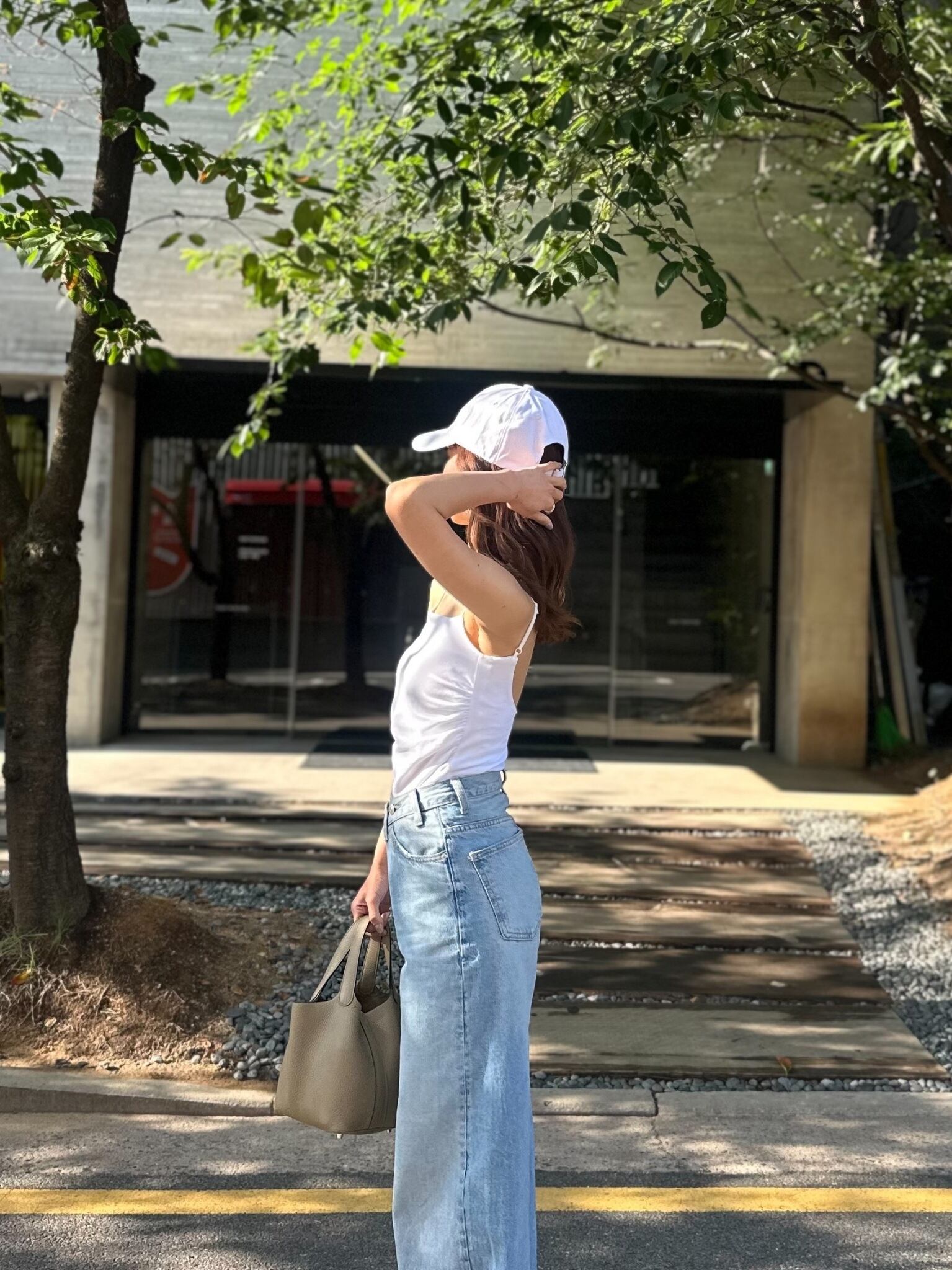 【新品未着用タグ付】HYEON/backopen camisole黒M HYEON (ヘヨン) official online store