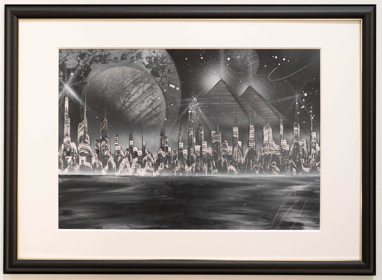 urban monochrome / 地球、都市をテーマにしたモノクロスプレーアート