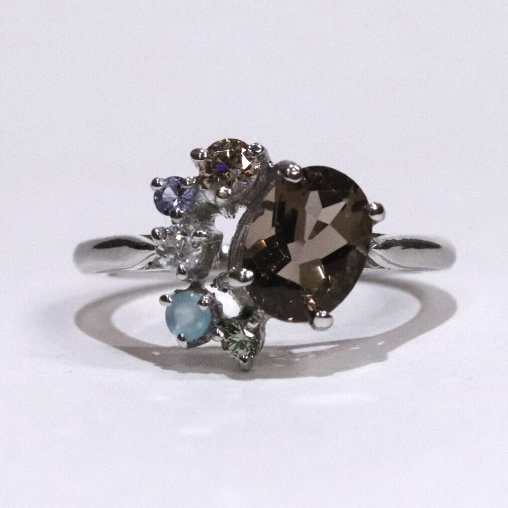 カクテルリング スモーキークォーツ8×6 SV925 ロジウムメッキ